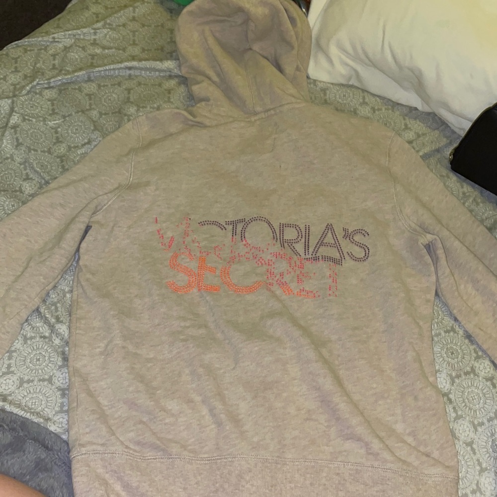 Thin VS Hoodie